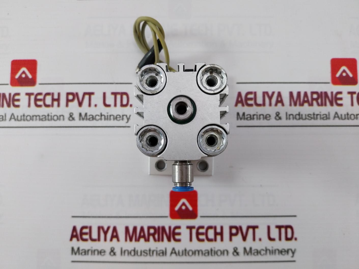 Festo Advu-32-25-p-a Compact Cylinder 10 Bar