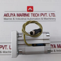 Festo Advu-32-25-p-a Compact Cylinder 156534 E323 10 Bar