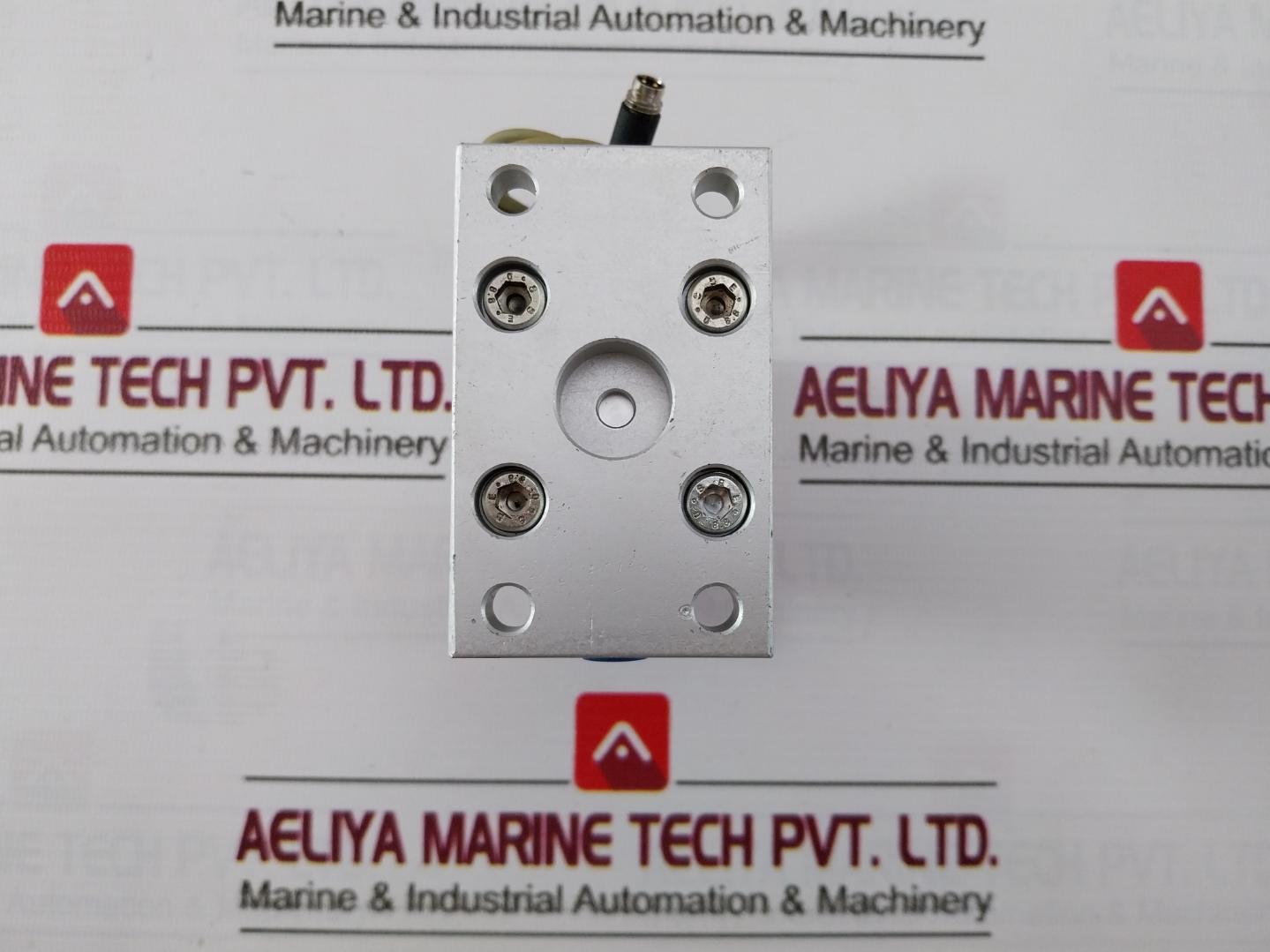 Festo Advu-32-25-p-a Compact Cylinder 156534 E323 10 Bar