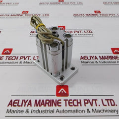 Festo Advu-32-25-p-a Compact Pneumatic Cylinder 10 Bar