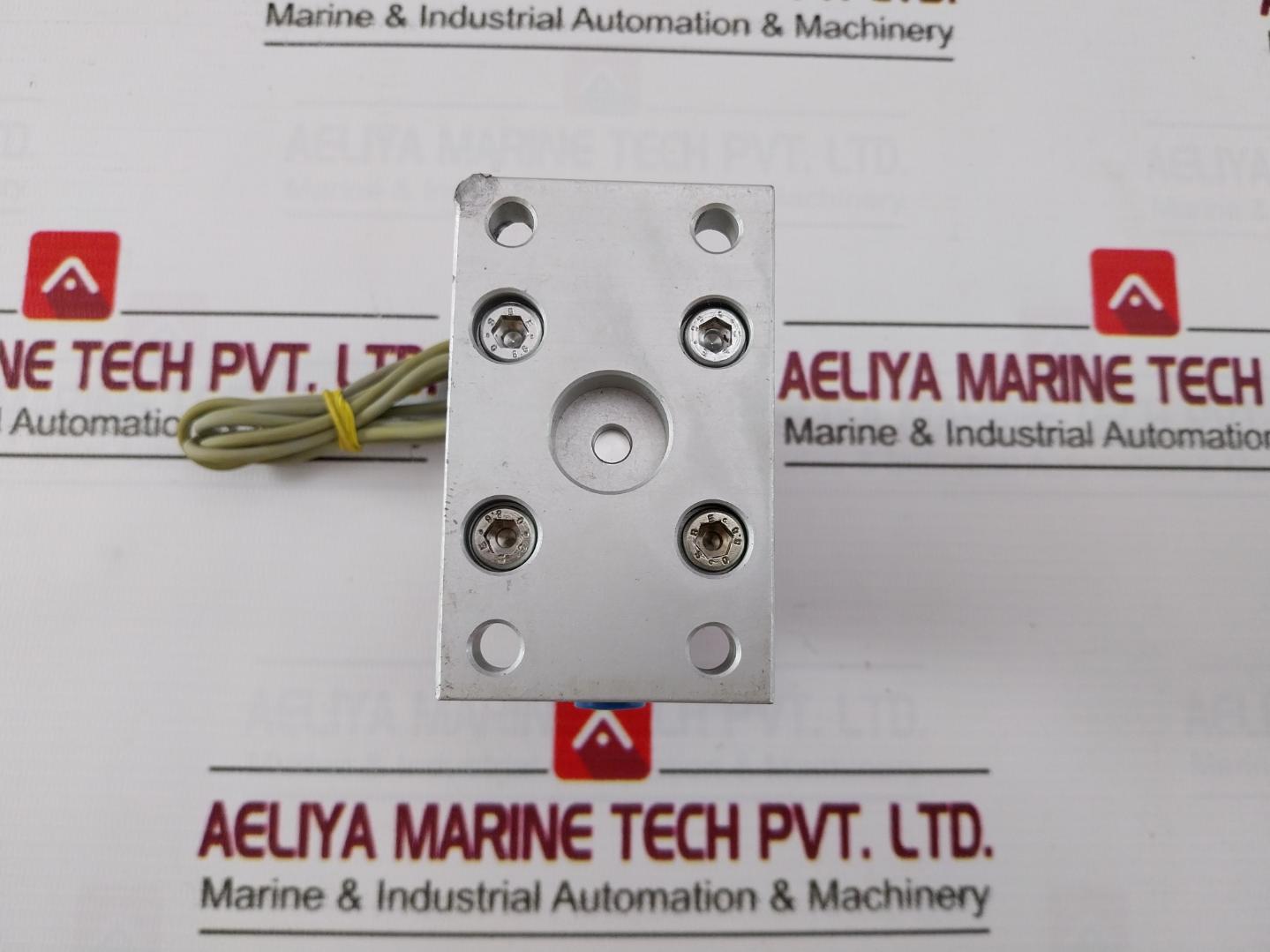 Festo Advu-32-25-p-a Compact Pneumatic Cylinder 10 Bar