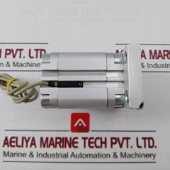 Festo Advu-32-25-p-a Compact Pneumatic Cylinder 10 Bar