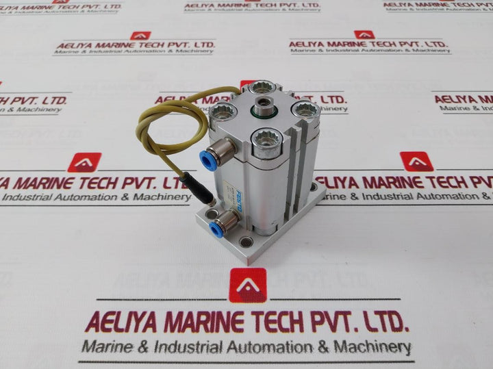 Festo Advu-32-30-p-a Compact Cylinder 10 Bar