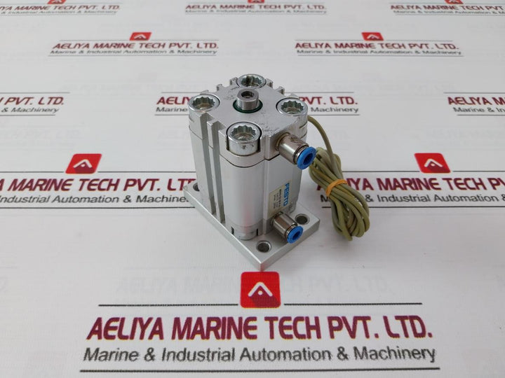 Festo Advu-32-30-p-a Compact Pneumatic Cylinder 10 Bar