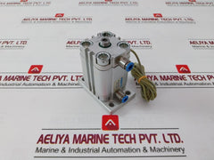 Festo Advu-32-30-p-a Compact Pneumatic Cylinder 10 Bar