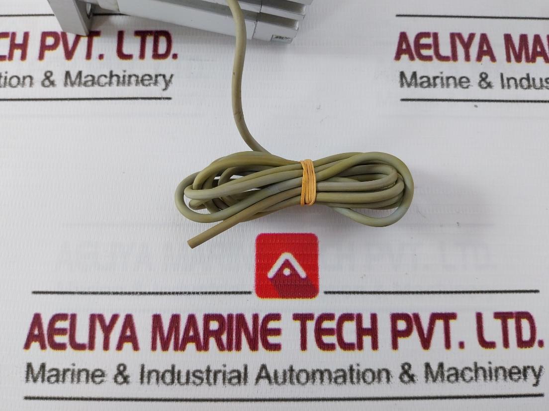 Festo Advu-32-30-p-a Compact Pneumatic Cylinder 10 Bar