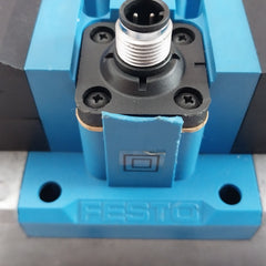 Festo Mebh-5/3B-d-2-zsr-c Solenoid Valve