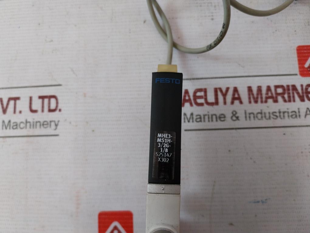 Festo Mhe3-ms1H-3/2G-1/8 Solenoid Valve With Connecting Cable 21,6V-26,4V Dc