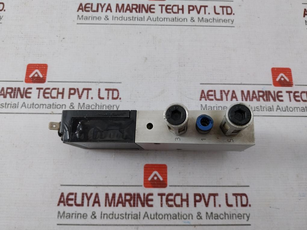 Festo Mpye-5-1/8-hf-010-b 151693 T272 Proportional Valve 24Vdc 0-145 Psi