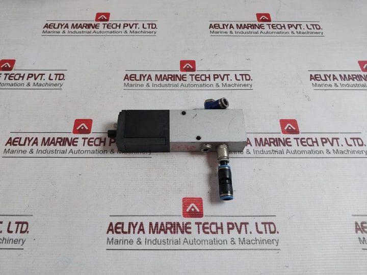 Festo Mpye-5-1/8-hf-010-b Proportional Directional Control Valve 0-145Psi 24Vdc
