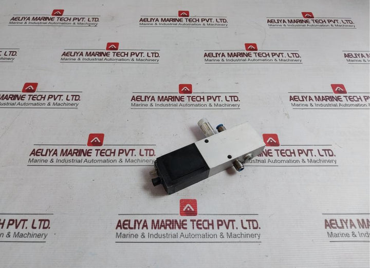 Festo Mpye-5-1/8-hf-010-b Proportional Directional Control Valve 24Vdc