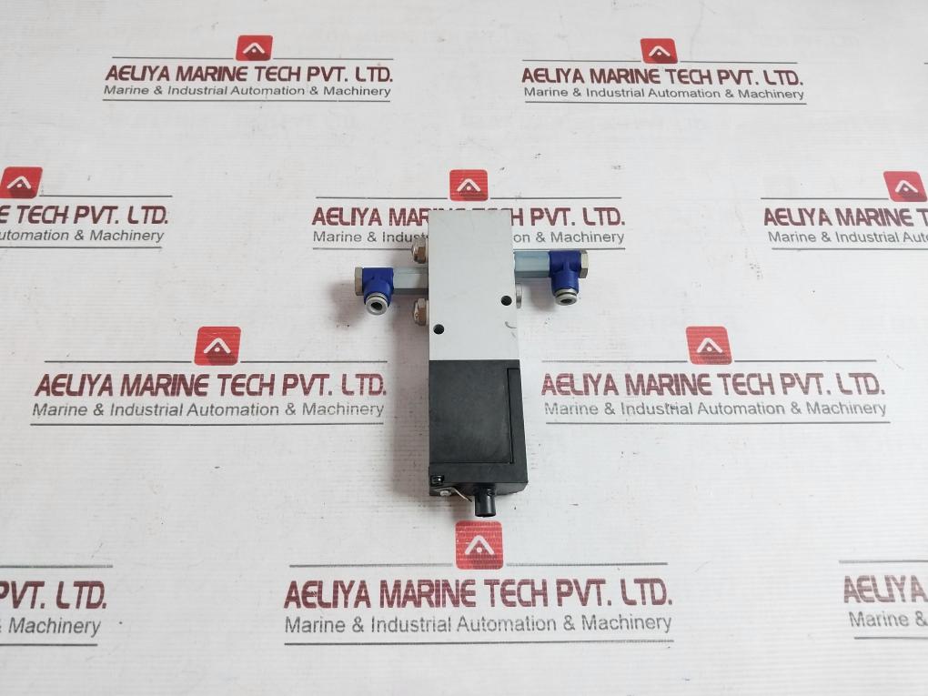 Festo Mpye-5-1/8-lf-010-b Proportional Directional Control Valve 0-10Bar 24Vdc