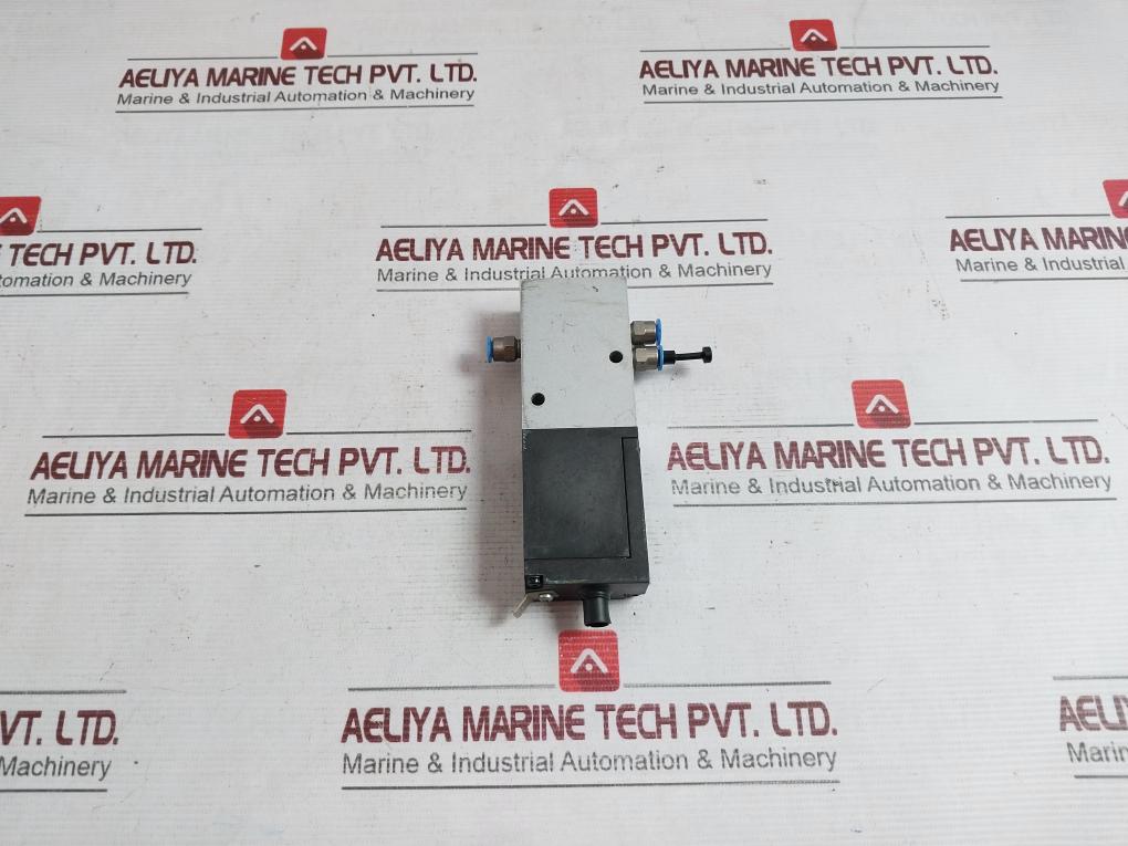 Festo Mpye-5-m5-010-b Proportional Directional Control Valve Hw 1009 7105421