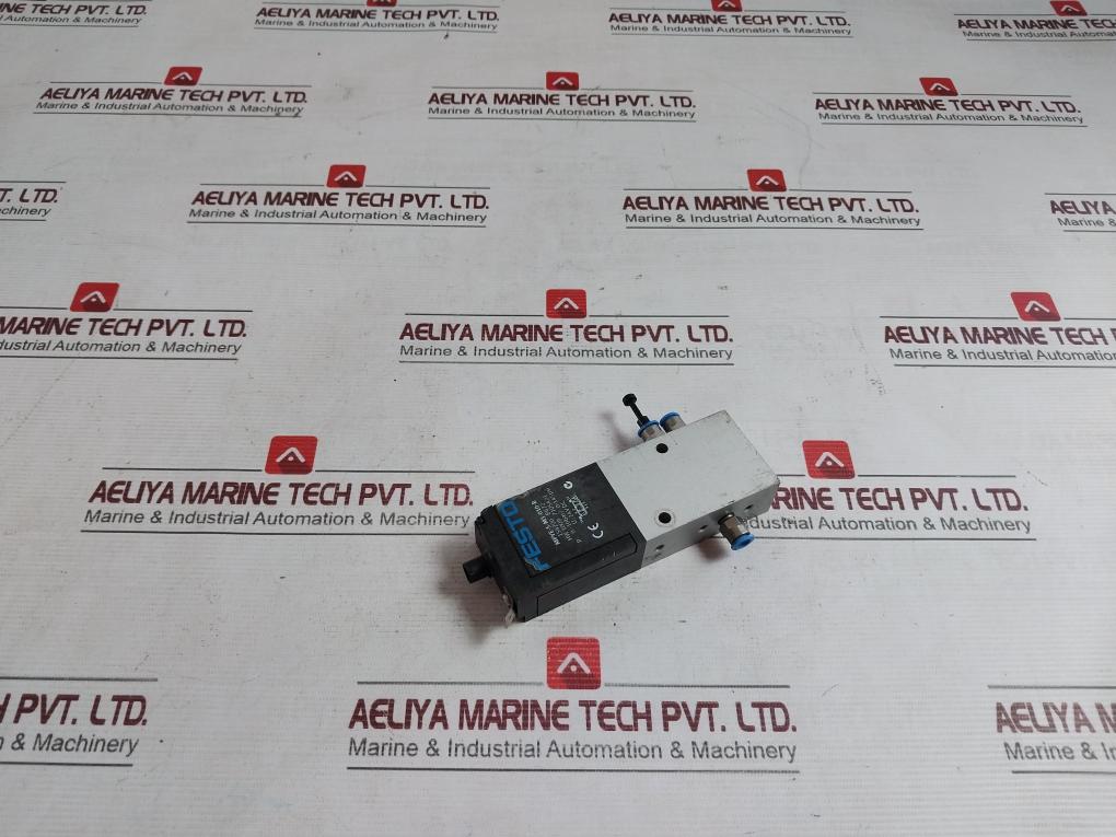 Festo Mpye-5-m5-010-b Proportional Directional Control Valve Hw 1009 7105421