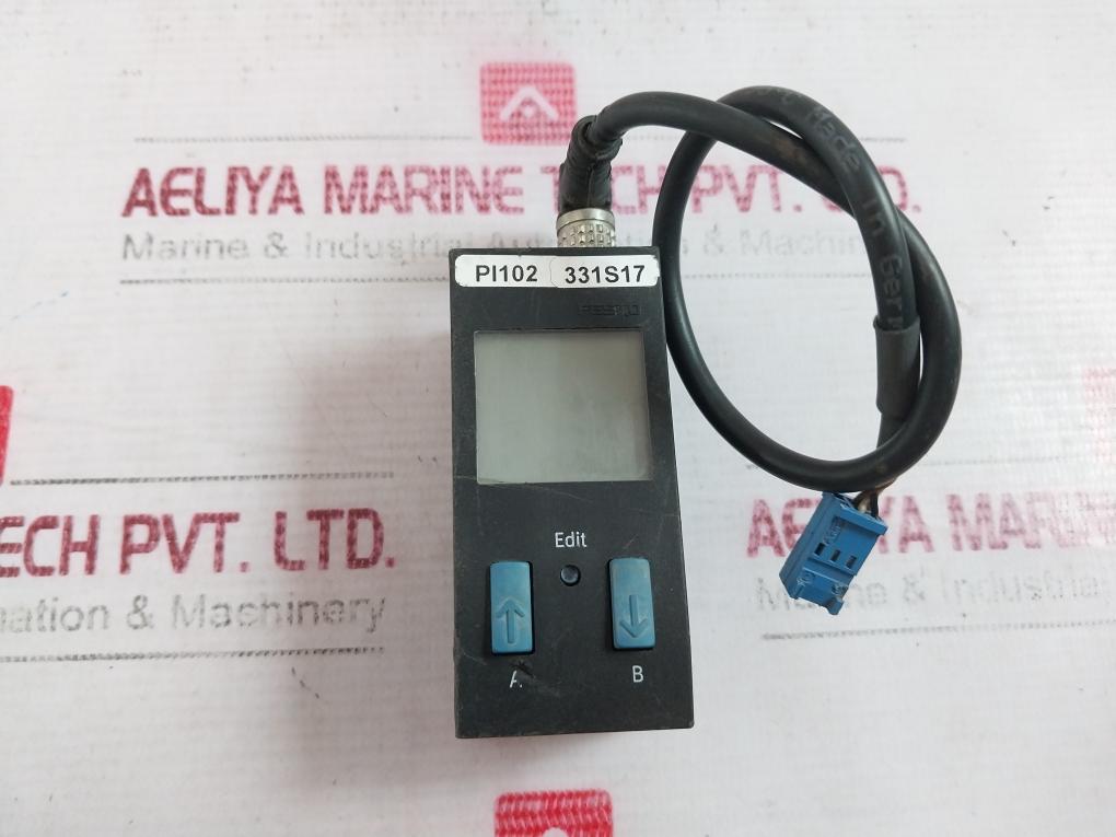 Festo Sde1-v1-g2-h18-c-p2-m8 Pressure Sensor 15 To 30 V Dc Pi102