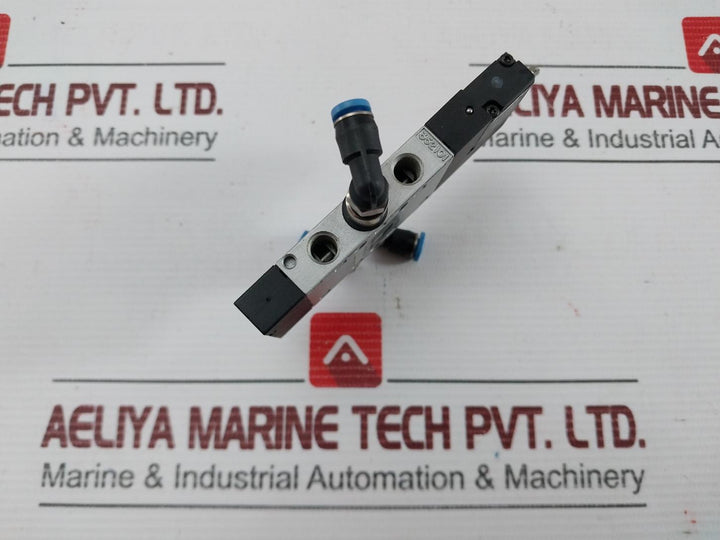 Festo Solenoid Valve Only For Connection To A Class 2 Supply Part No.Cpe10-m1H-5L-m5