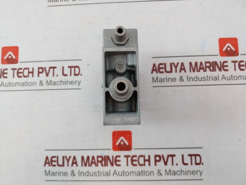 Festo Vl/O-3-1/4 3/2-way Monostable Pneumatic Valve 0-10 Bar 145 Psi