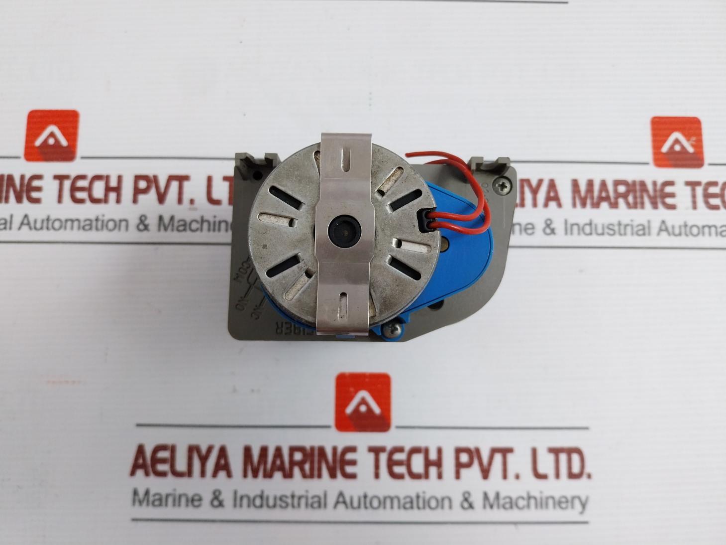 Fiber Electromechanical Cam Timer P256J03B2F6- 230V 60Hz