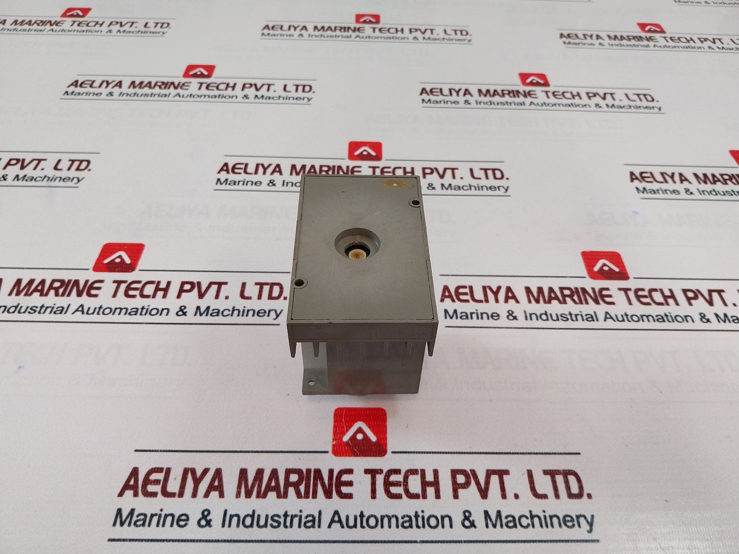 Fiber P12.4.26.09 Timer With Base V 110 50/60Hz