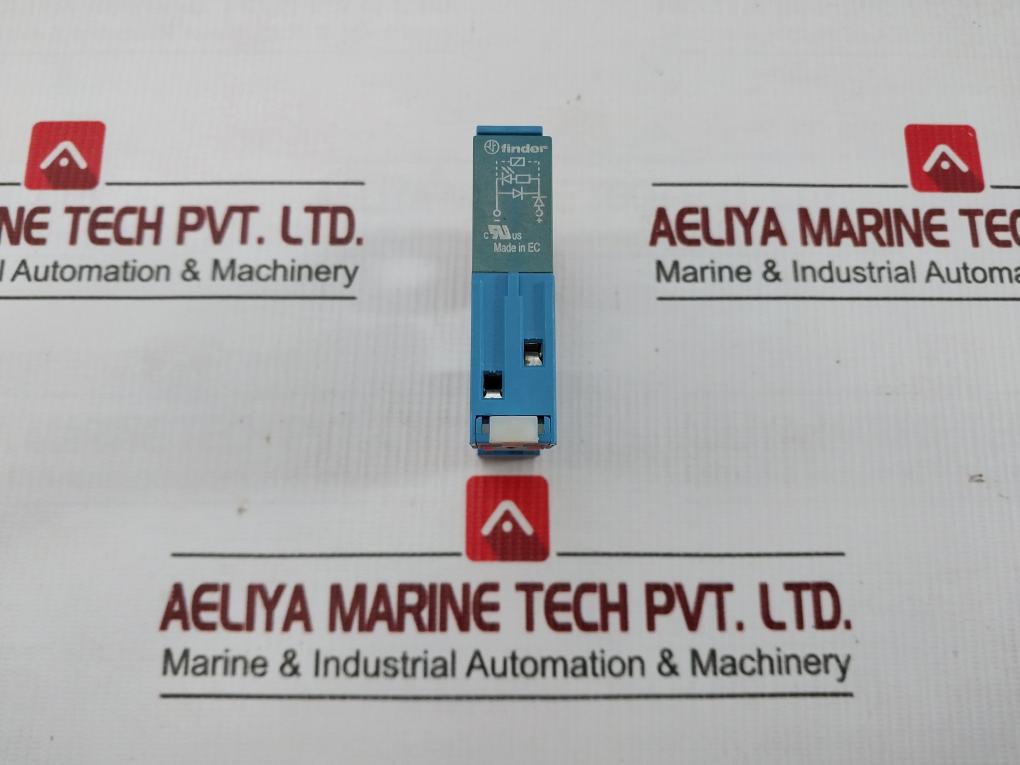 Finder 10A 250V Relay With Soket 44.62S