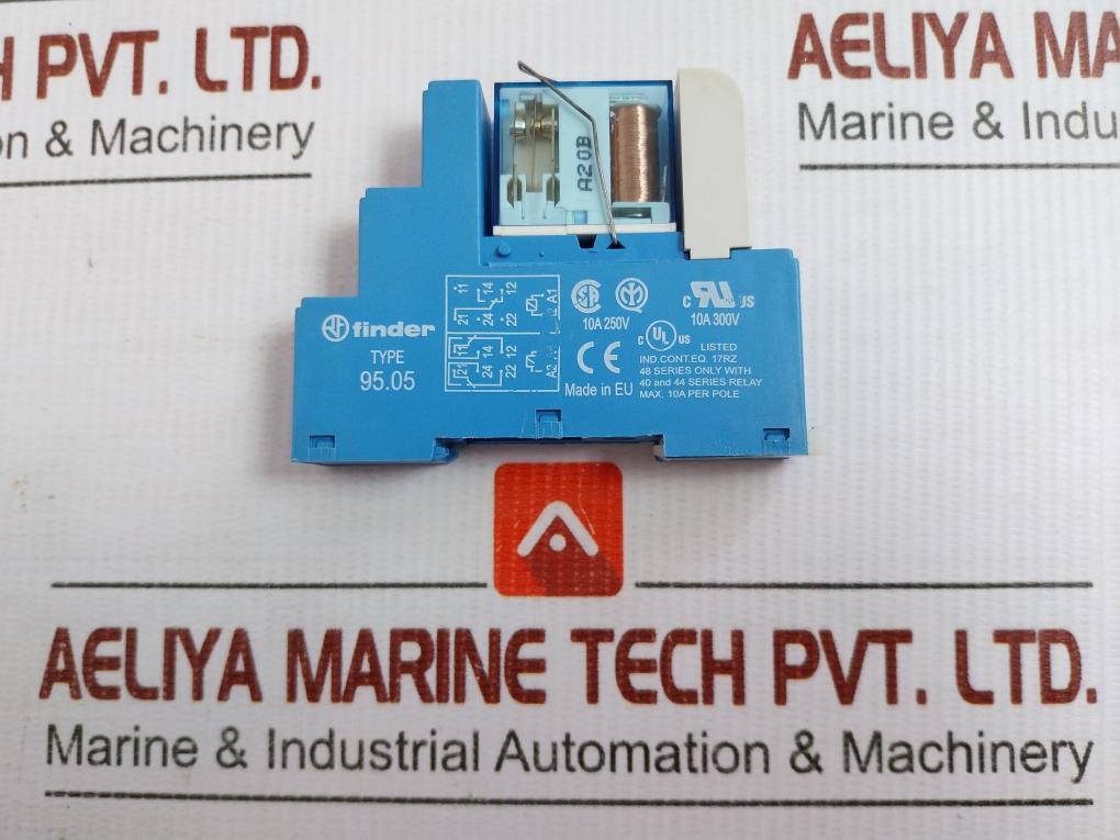 95.05 Relay With Socket 24Vdc 6A Finder