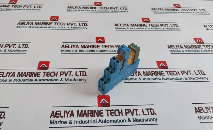 Finder 40.52/95.05 Plug-in Relay With Socket Coil 9902.0024.98 8A 250V~ 50-60Hz