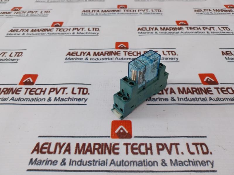 Finder 40.52 Miniature Relay With Socket 95.65 24vdc 8a 250v/5a 250v