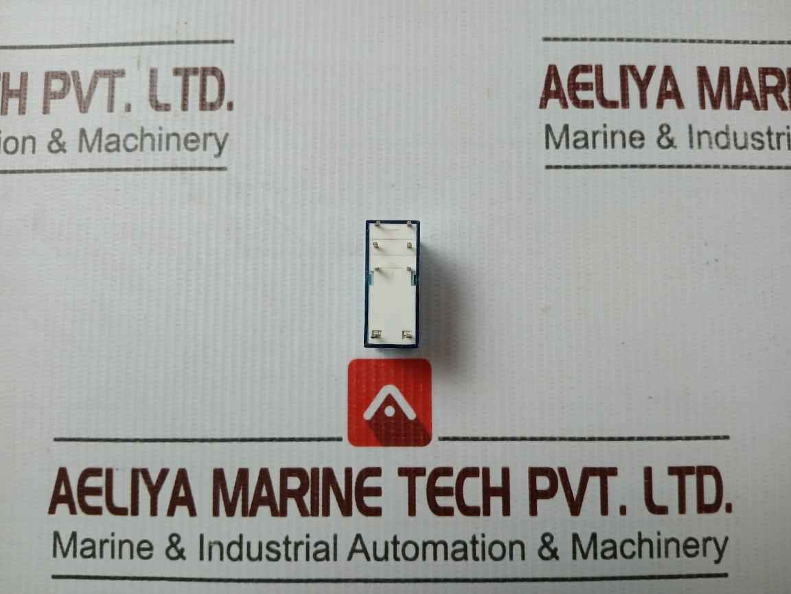 Finder 40.52 Plug-in Relay 5A 250V~