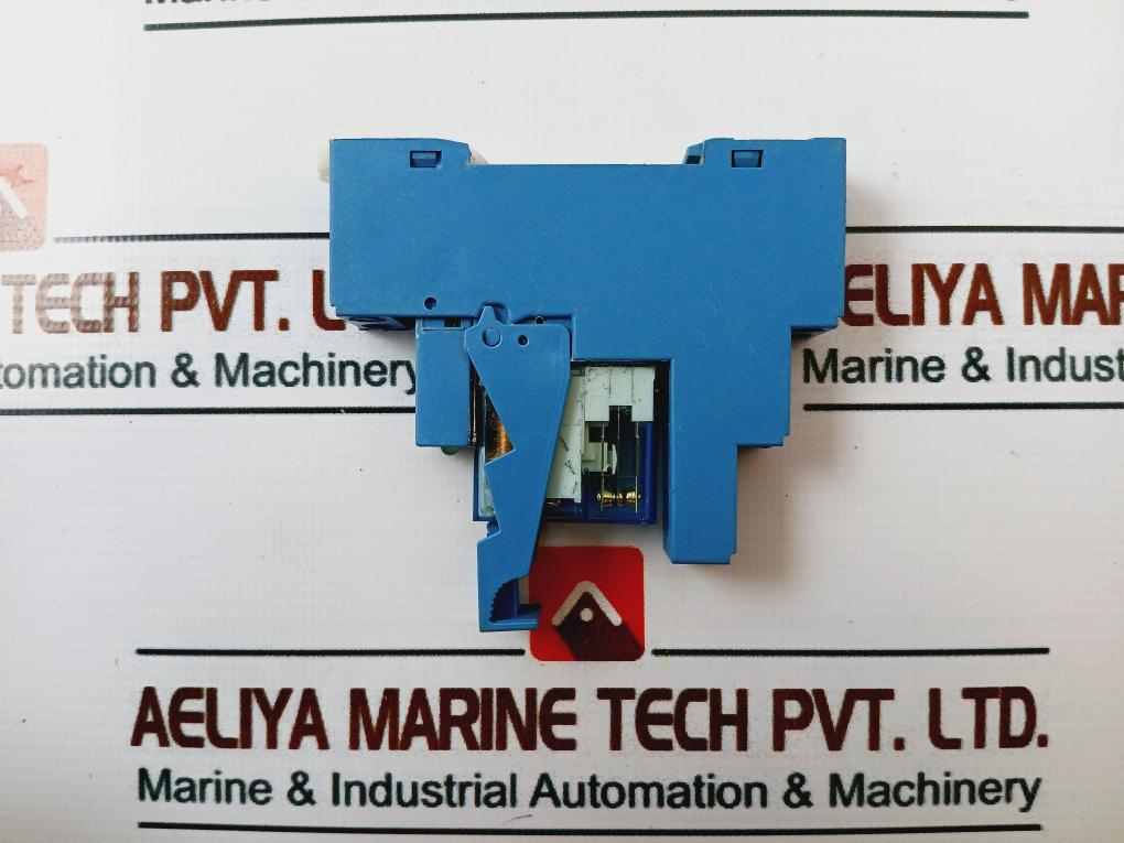 Finder 40.52S Relay W/ 95.95.3 Socket 8A 250V