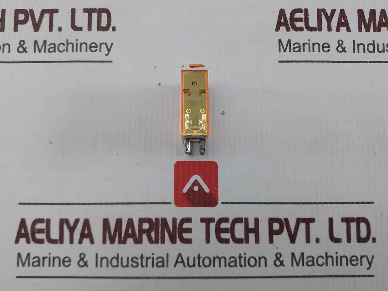 Finder 46.52.8.110.0054 Power Relay 8a 250v