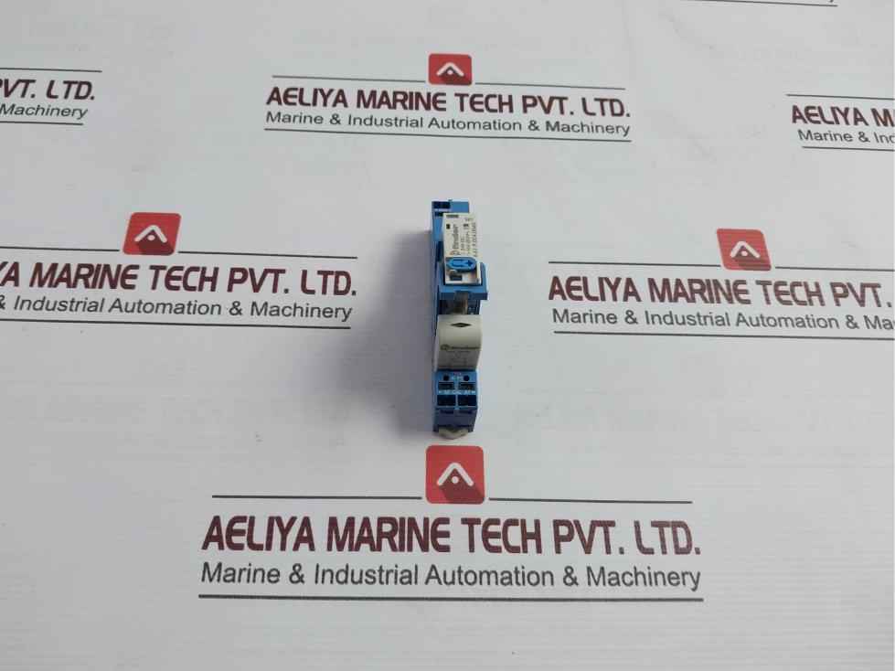 Finder 46.61.9.024.0040 Relay Socket 10A 300V 70°C