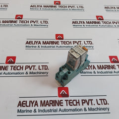 Finder 55.32.8.240.0040 Relay With Socket 94.82 240Vac 10A-250V