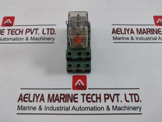 Finder 55.33 Control Relay With Base 94.73 10A-250V 2.5Kva 8A