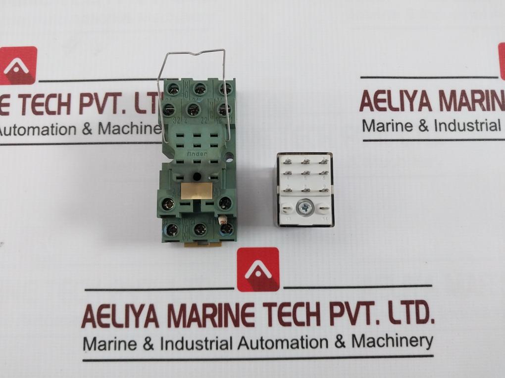 Finder 55.33 Control Relay With Base 94.73 10A-250V 2.5Kva 8A