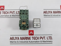 Finder 55.33 Control Relay With Base 94.73 10A-250V 2.5Kva 8A