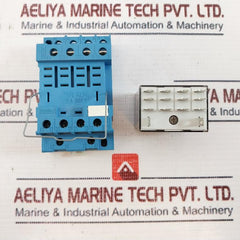 Finder 56.34.8.230.0040 Electromagnetic Relay With 96.74 Socket