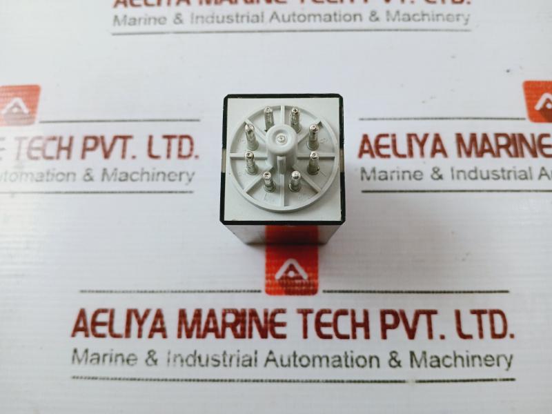 Finder 60.12.8.230.0040 General Purpose Relay 6C Series W/90 Series Socket