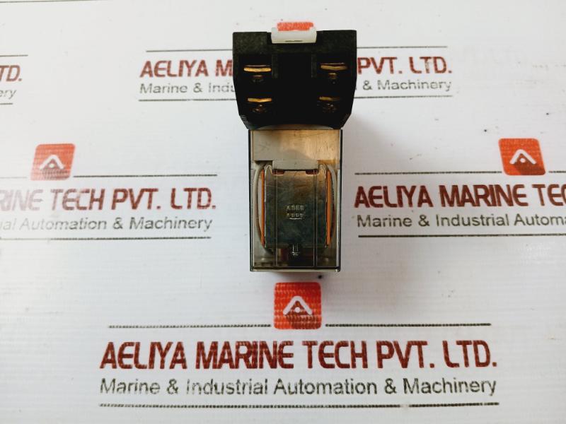 Finder 60.12.8.230.0040 General Purpose Relay 6C Series W/90 Series Socket