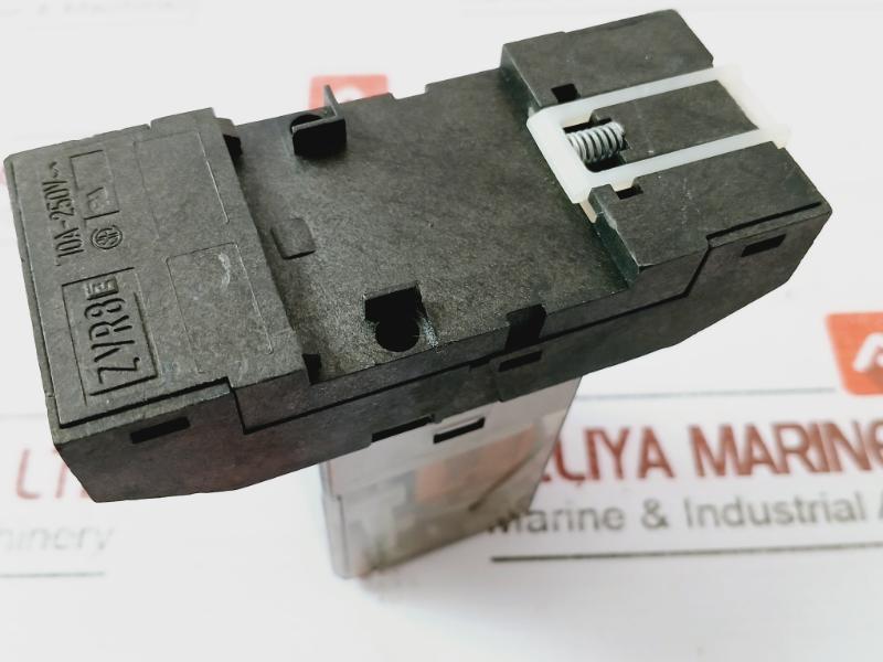 Finder 60.12.8.230.0040 General Purpose Relay 6C Series W/90 Series Socket