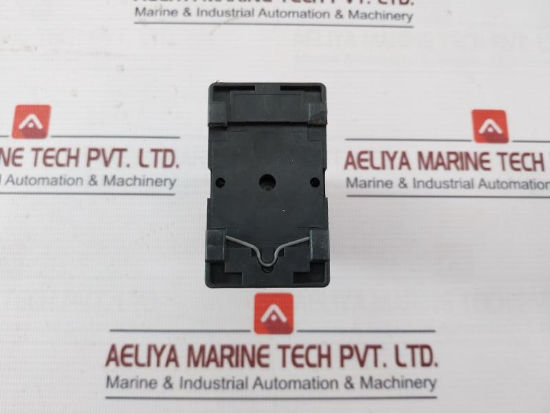 Finder 60.12.9.024.0040 General Purpose Relay With 90 Series Socket 24V Dc