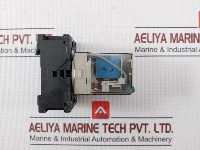 Finder 60.12.9.024.0040 General Purpose Relay With 90 Series Socket 24V Dc