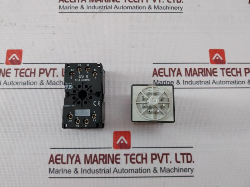 Finder 60.12.9.024.0040 General Purpose Relay With 90 Series Socket 24V Dc