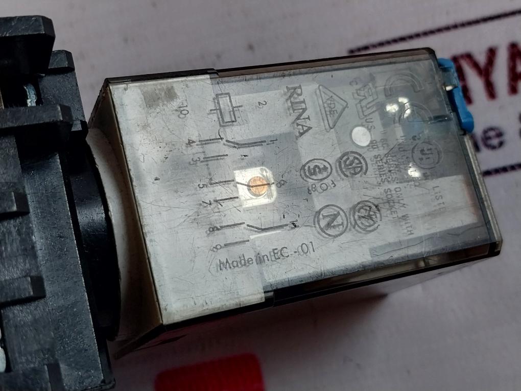 FINDER 60.13.9.012.0040 Power Relay With Base