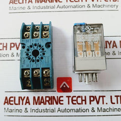 Finder 60.13.9.024.0070 Socket Power Relay 0A-250V 24Vdc 6C Series 90.49