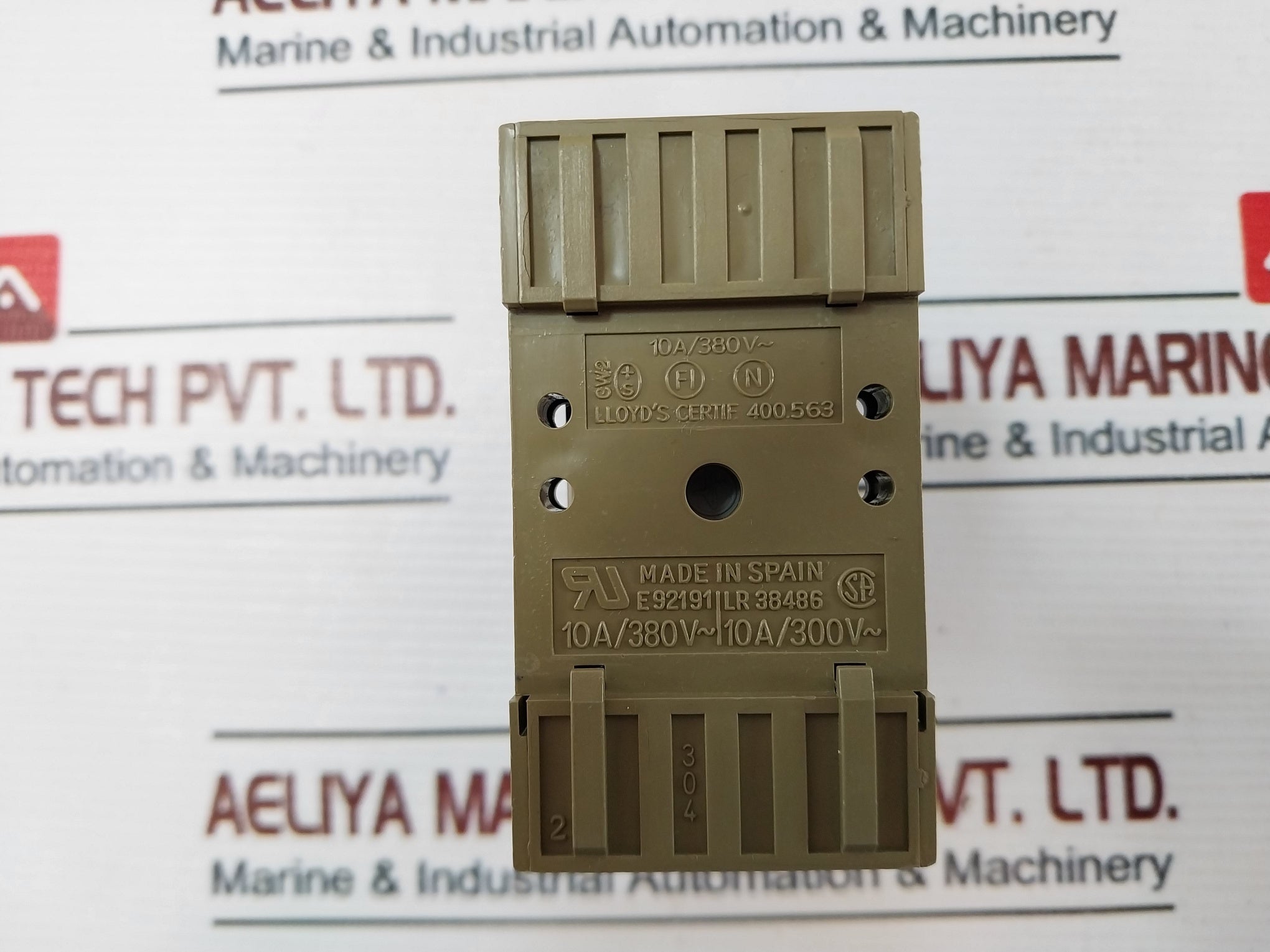 Finder 60.13 Relay With Base 10A 380V