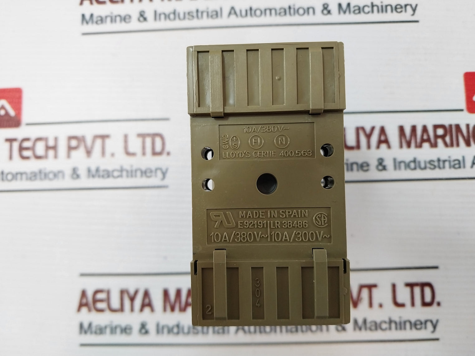 Finder 60.13 Relay With Base 10A 380V