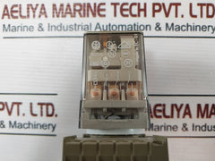 Finder 60.13 Relay With Base 10A 380V