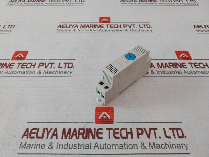 Finder 7T.81.0.000.2303 Panel Thermostat 10A 250V 8 012823 363271