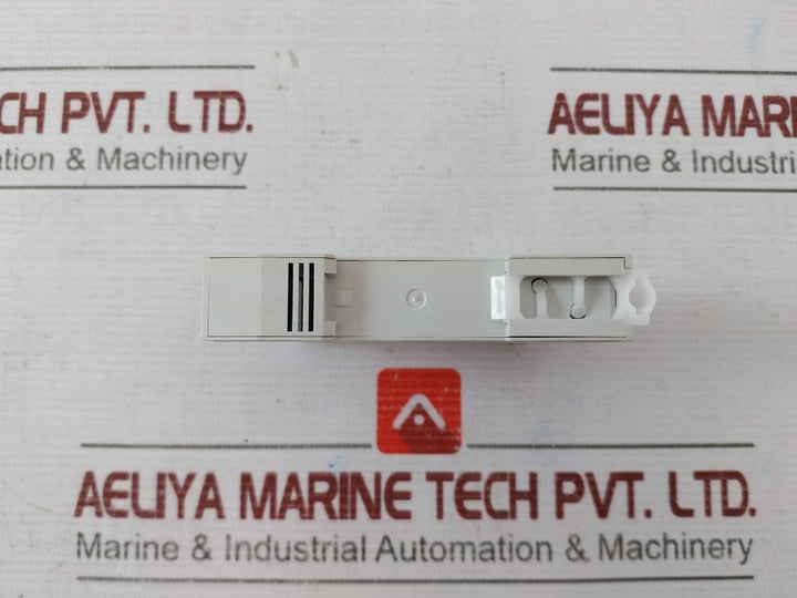 Finder 7T.81.0.000.2303 Panel Thermostat 10A 250V 8 012823 363271