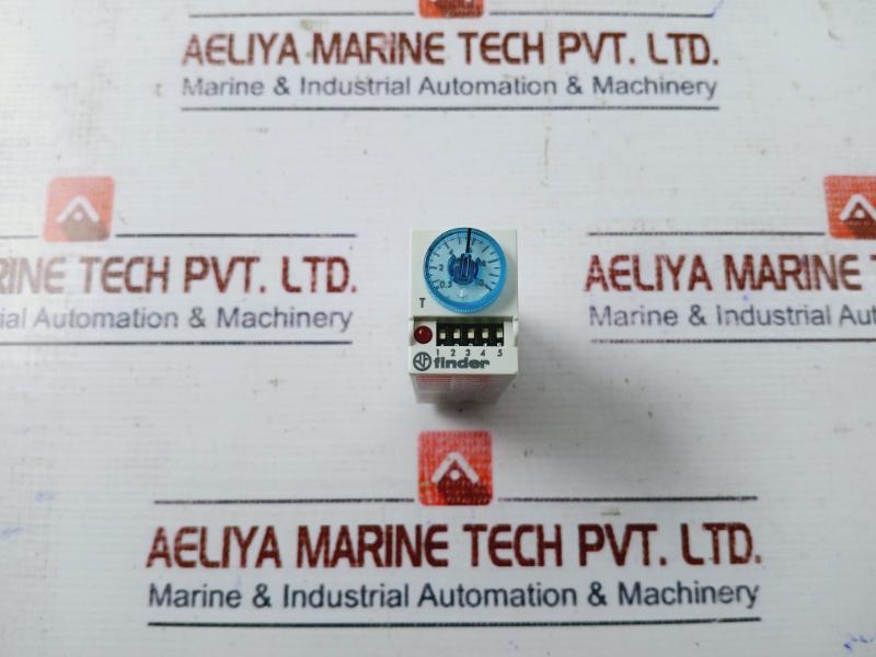 Finder 85.04.8.240 Plug-IN Multifunction Timer 0.05 s-100 h 7A 250V~